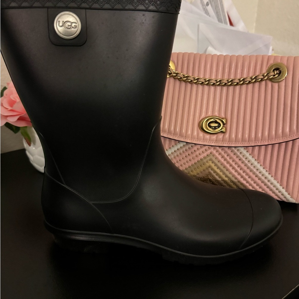 Raining boot !